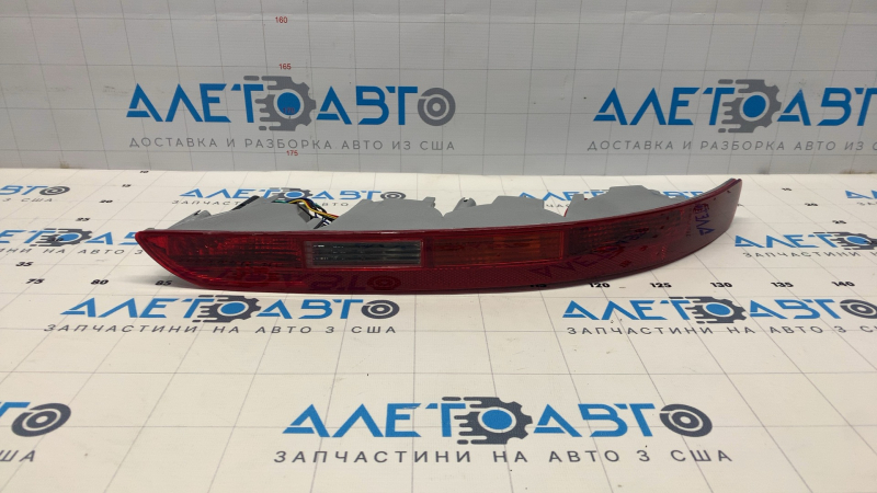 Фонарь заднего бампера правый Audi Q5 8R 09-17 под 4 лампочки
