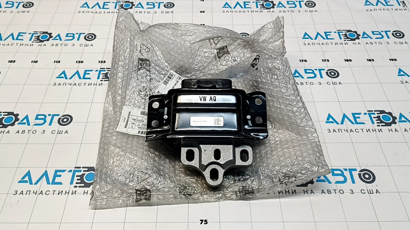 Подушка двигателя левая VW Tiguan 18-24