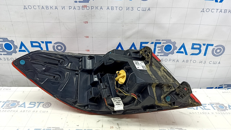 Фонарь внешний крыло правый Honda Accord 18-22 царапины