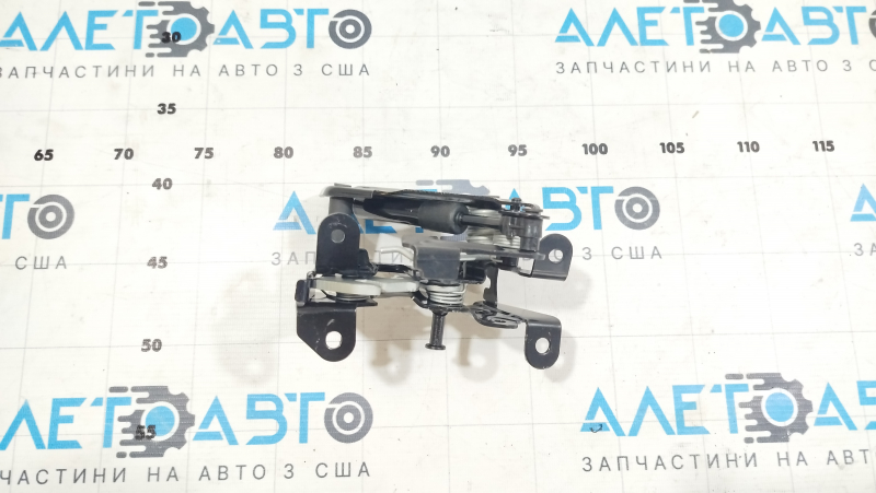 Замок капота правый BMW 5 F10 11-16