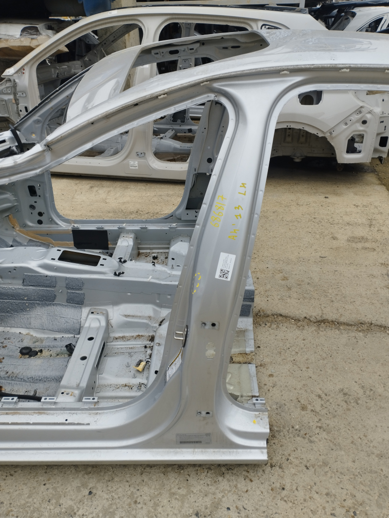 Стойка кузова центральная левая Audi A4 B8 08-16 седан, на кузове, тычка