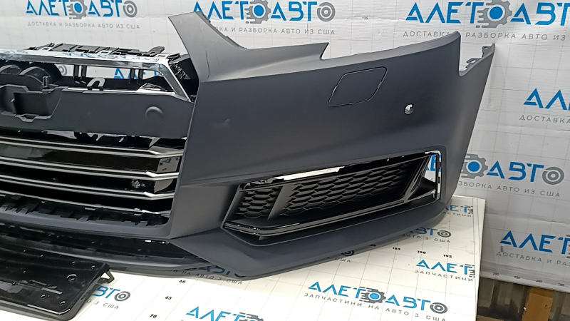 Бампер передний в сборе Audi A4 B9 17-19 S-line под парктроники, под омыватели фар с заглушками, 10 позиций