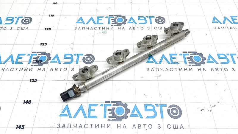 Топливная рейка Honda Accord 18-22 1.5T с датчиком