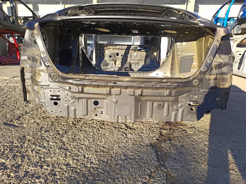 Panoul spate al Honda Accord 18-22 pe caroserie, grafit