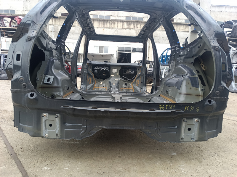 Задняя панель Volvo XC90 16-26 на кузове, графит
