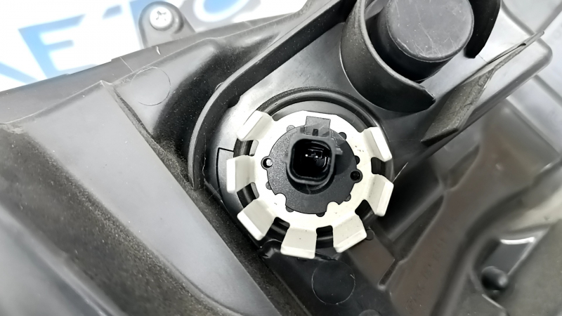 Фара передняя левая Toyota Sienna 21-26 LED, LE, XLE, Led