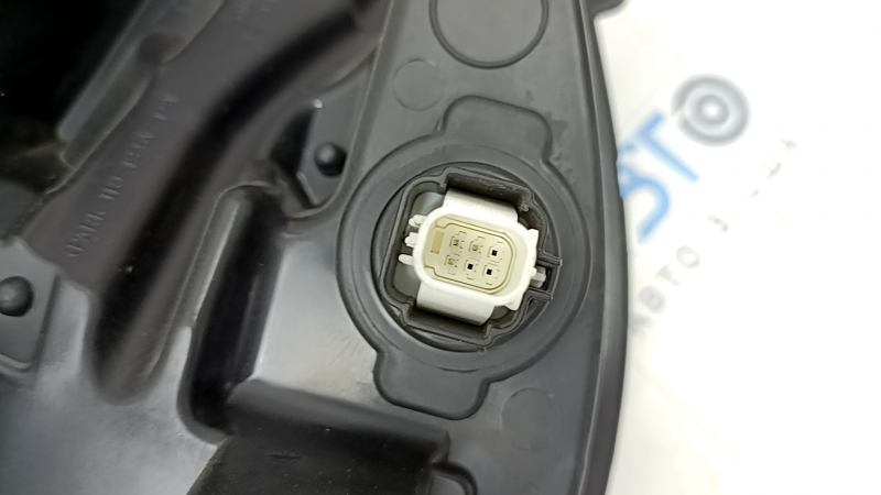 Фара передняя левая Toyota Sienna 21-26 LED, LE, XLE, Led