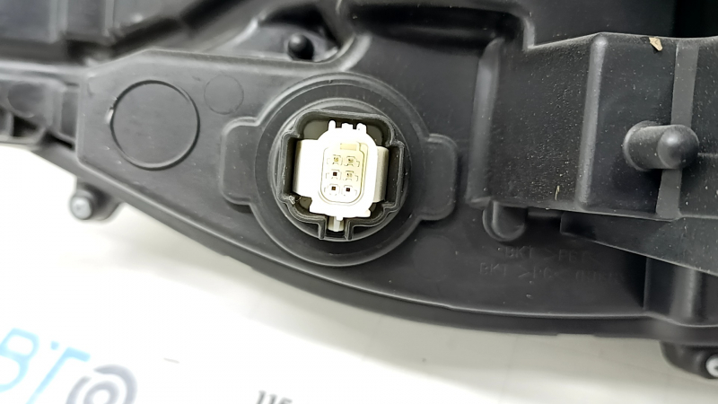 Фара передняя правая Toyota Sienna 21-26 LED, LE, XLE, Led, тычка на хроме
