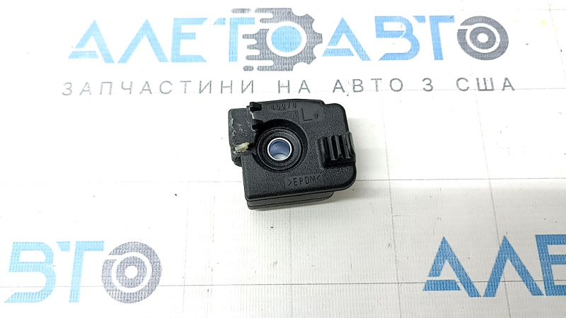 Отбойник двери задней левой Toyota Sienna 21-26