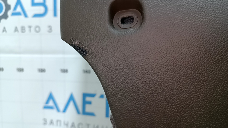 Накладка колени водителя Audi A4 B8 13-16 рест, коричневая, царапины, оплавлено