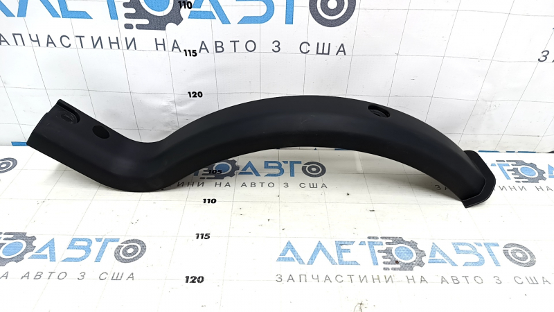 Накладка петли крышки багажника правая Nissan Maxima A36 16-23 царапины
