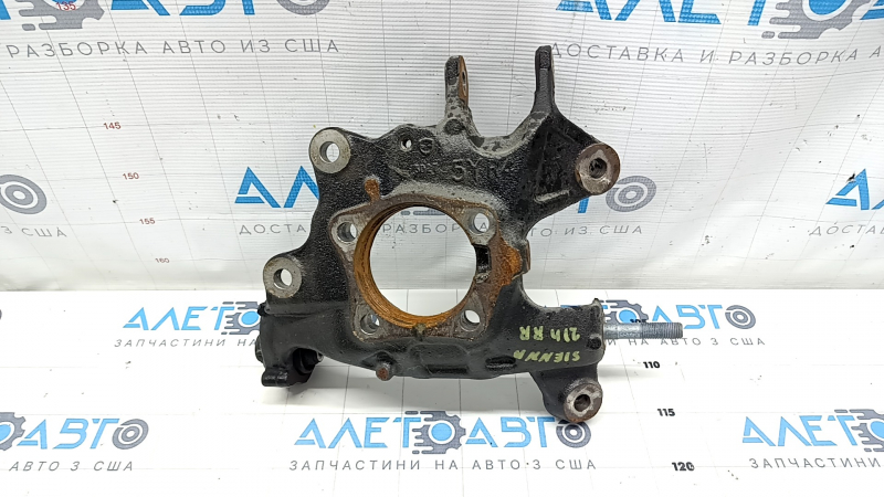 Цапфа задняя правая Toyota Sienna 21-26