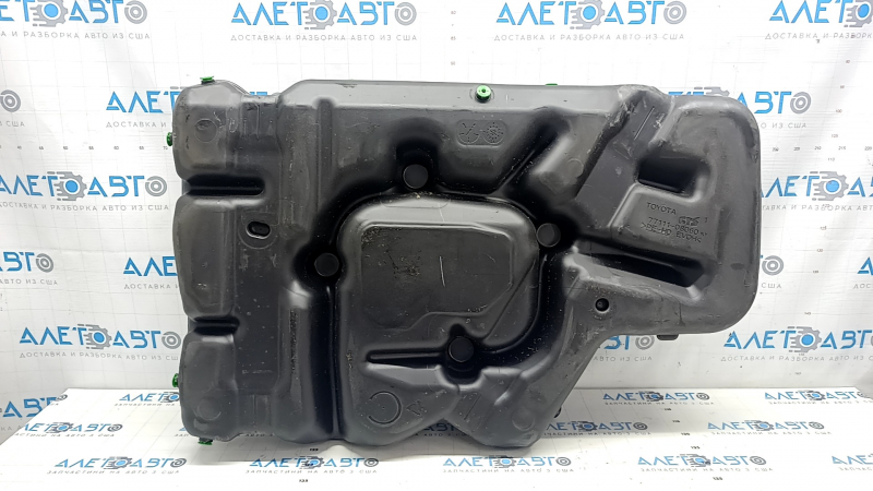 Топливный бак Toyota Sienna 21-26