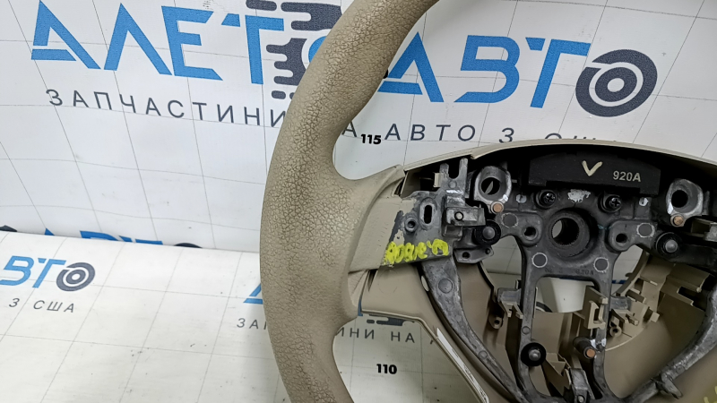 Руль голый Nissan Rogue 14-16 резина бежевая, потертость , под чистку