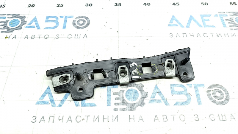 Крепление переднего бампера на крыло левое Ford Escape MK3 17-19 рест, сломаны крепления