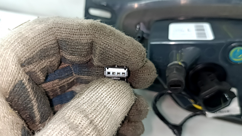 Фонарь внутренний крышка багажника левый Ford Fusion mk5 17-18 LED