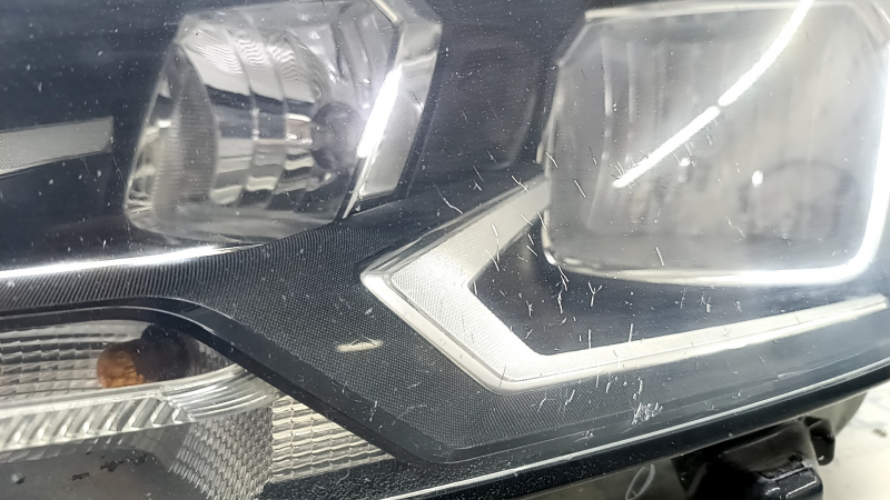 Фара передняя левая VW Passat b8 16-19 USA галоген, паутинка