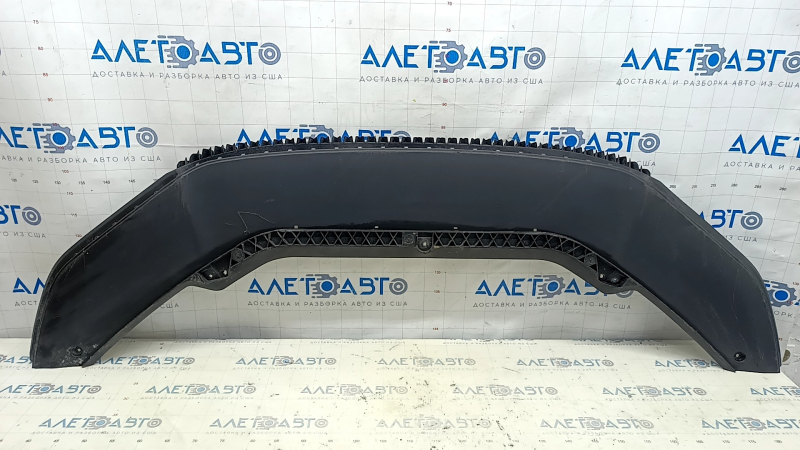 Губа переднего бампера VW Passat b8 16-19 USA R-Line, царапины