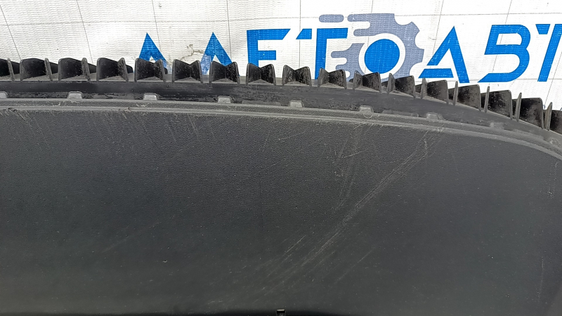 Губа переднего бампера VW Passat b8 16-19 USA R-Line, царапины