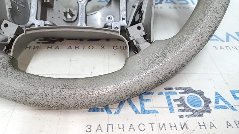 Руль голый Toyota Sienna 11-15 резина серая, под чистку, потерта