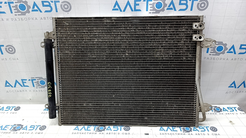 Радиатор кондиционера конденсер VW Passat b8 16-19 USA 1.8T, 3.6T примят