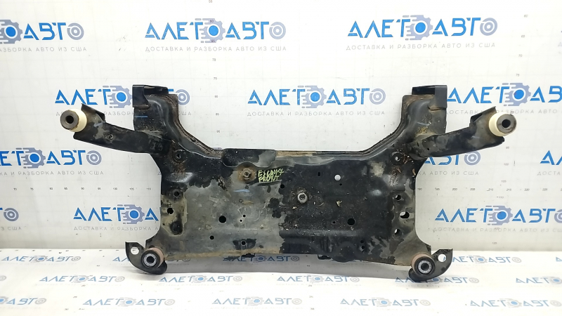 Подрамник передний Ford Escape MK3 13-19 ржавый