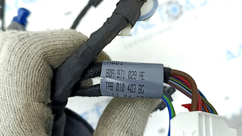 Проводка двери передней левой Audi Q5 80A 18-24 keyless, под кмеру