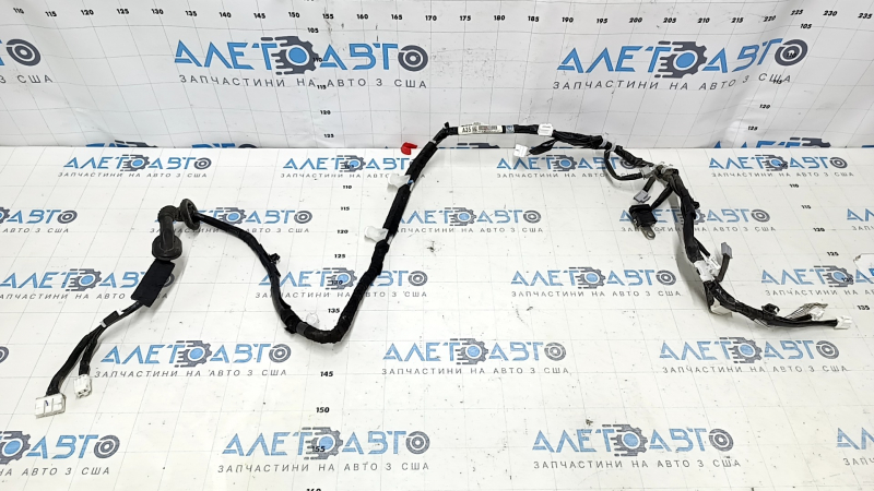 Проводка двери багажника Lexus CT200h 11-17