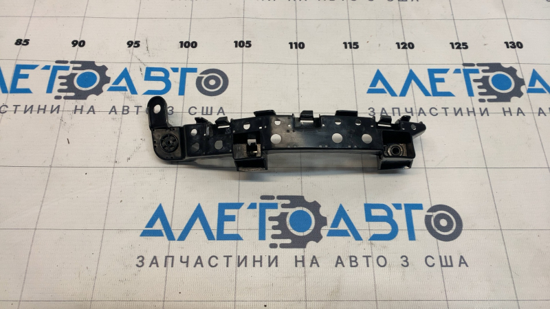Крепление переднего бампера правое Honda CRV 17-22