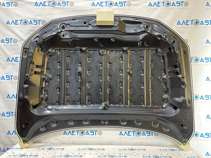 Капот голый Mazda 3 19-26 замят угол