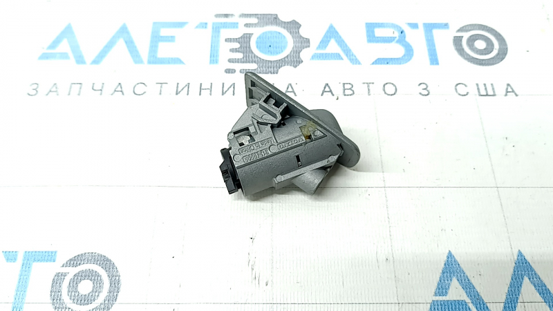 Личинка замка двери передней левой Volvo XC60 18-26
