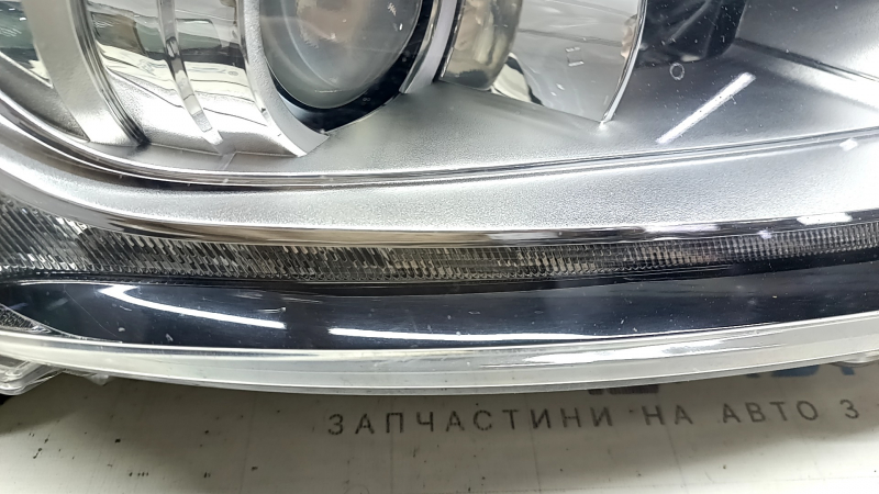 Фара передняя правая Mitsubishi Outlander 16-22, галоген, рест, с креплением