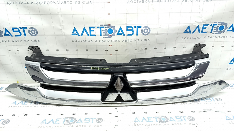 Решетка радиатора grill с эмблемой Mitsubishi Outlander 16-18 рест, песок