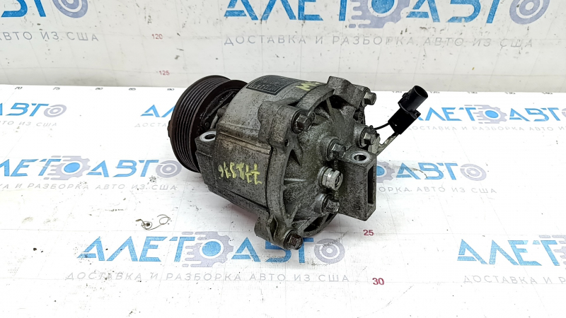 Compresorul de aer condiționat Mitsubishi Outlander 14-20 face zgomot