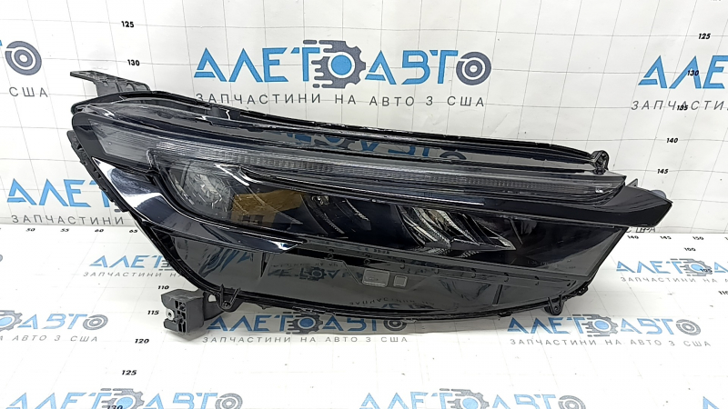 Фара передняя правая Honda CRV 23-26 LED с черным глянцевым молдингом