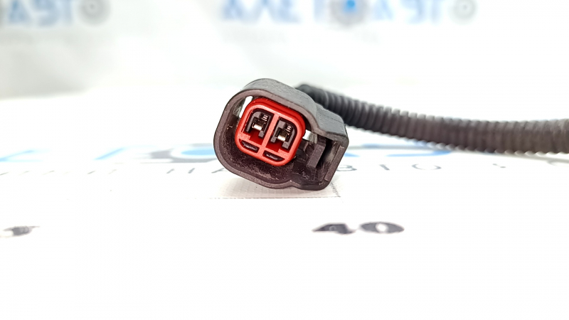 Фишка на сигнал Volvo XC40 19-26