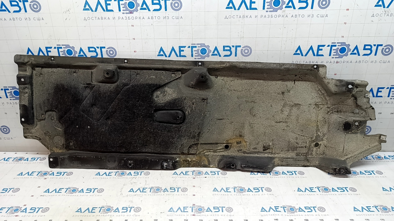 Защита днища левая Audi Q7 16-26 потерта, надрывы