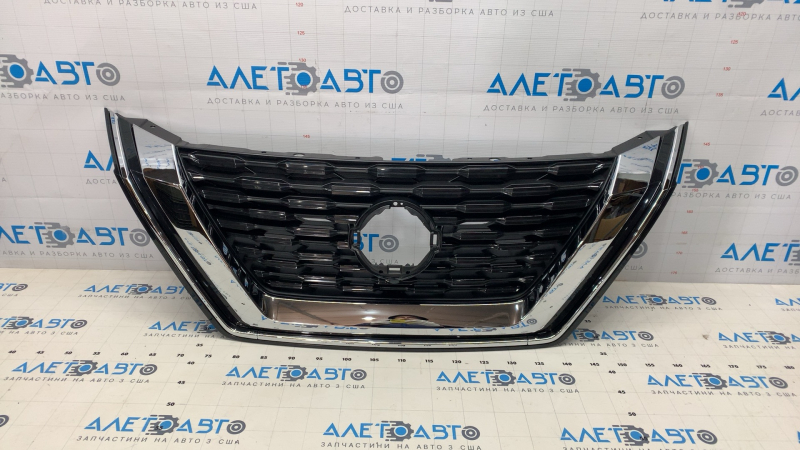 Решетка радиатора grill Nissan Rogue 21-23 под камеру