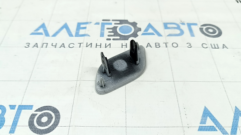 Заглушка омывателя фары правая Volvo XC40 19-22