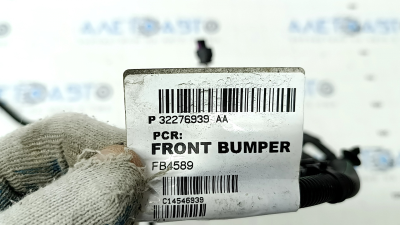 Проводка переднего бампера Volvo XC40 19-22 под парктроники, камеру и ПТФ