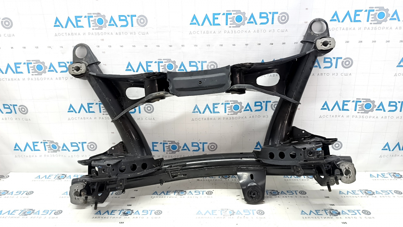 Подрамник задний Volvo XC40 19-26 AWD T5, B5