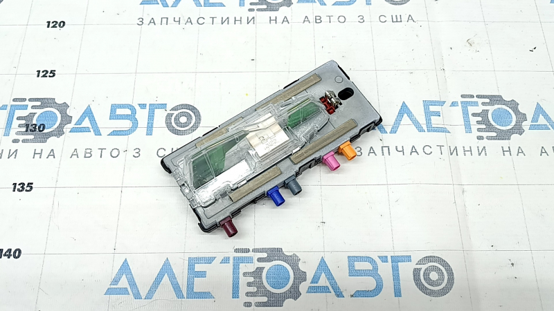 Антенна плавник Volvo XC40 19-26