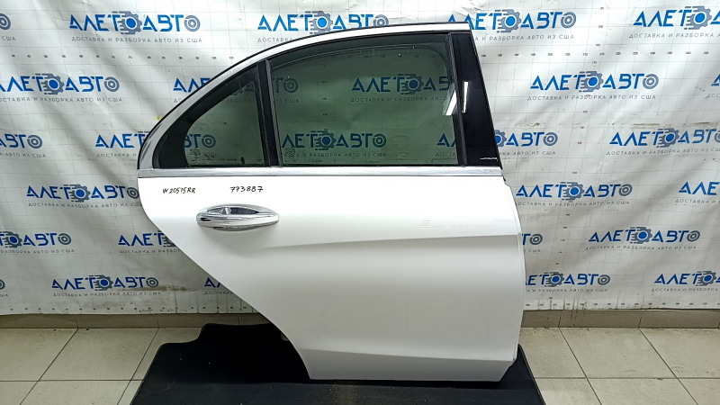 Дверь в сборе задняя правая Mercedes C-class W205 15-18 алюминий, белый 149, keyless