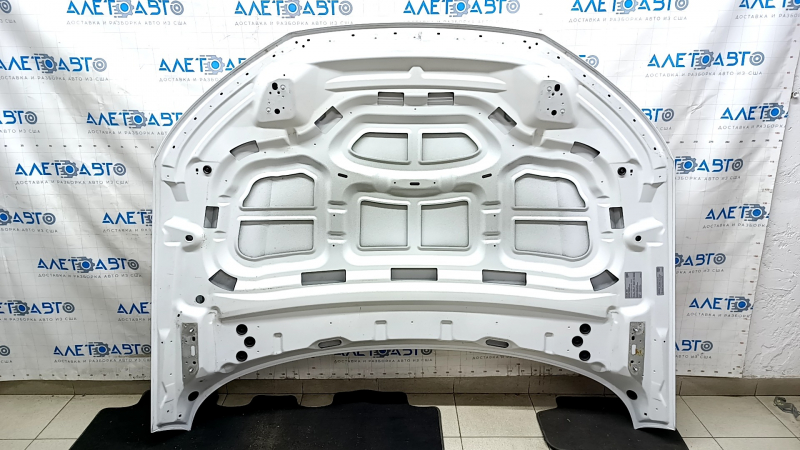 Капот голый Audi Q5 80A 18-24 алюминий, белый LS9R, песок