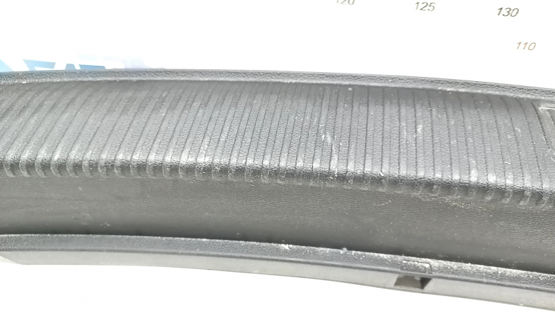 Накладка проема багажника Audi Q5 80A 18-24 черная, царапины