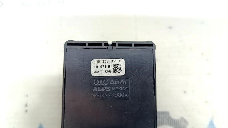 Controlul geamului electric din față, stânga, Audi Q5 80A 18-