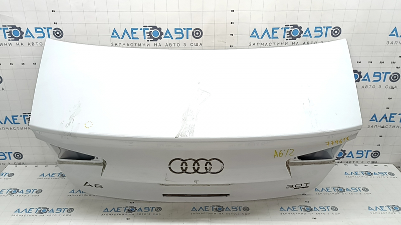 Крышка багажника голая Audi A6 C7 12-18 алюминий, белый LS9R, тычка