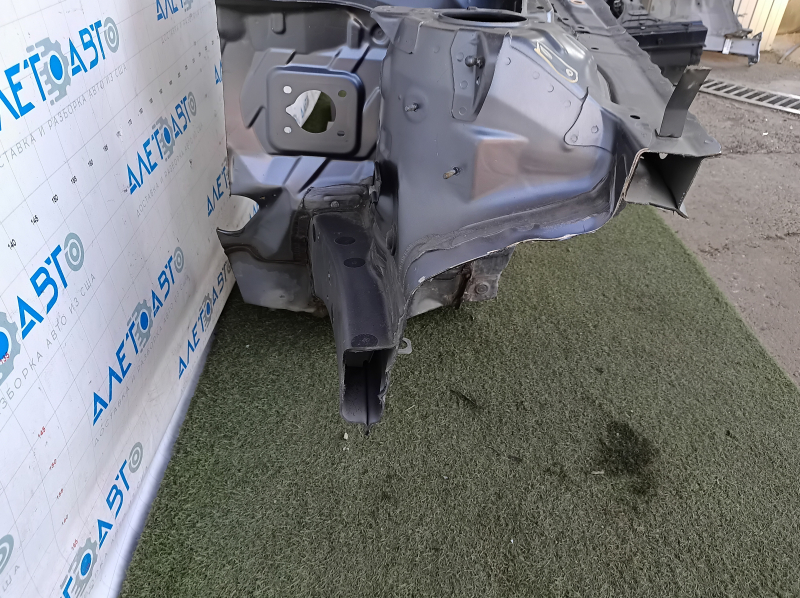 Четверть передняя левая Lexus ES300h ES350 13-18 графит, с центральной стойкой, тычки, отсутствует лонжерон