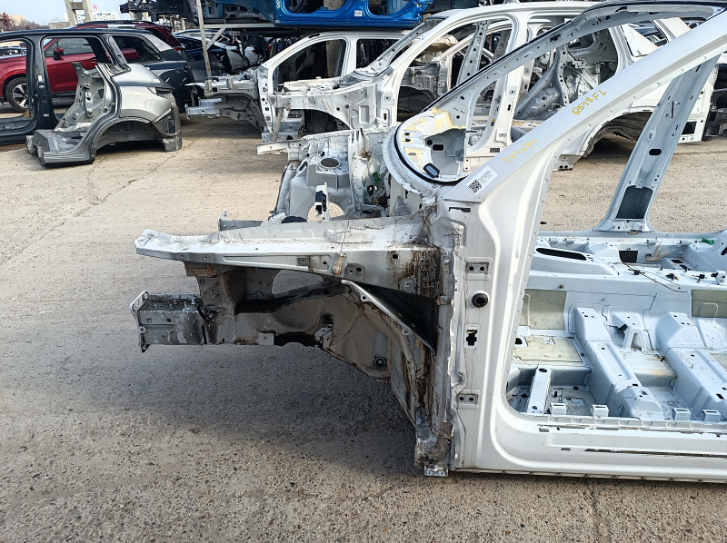 Sfert fata stanga Audi Q5 80A 18-24 pe caroserie, alb