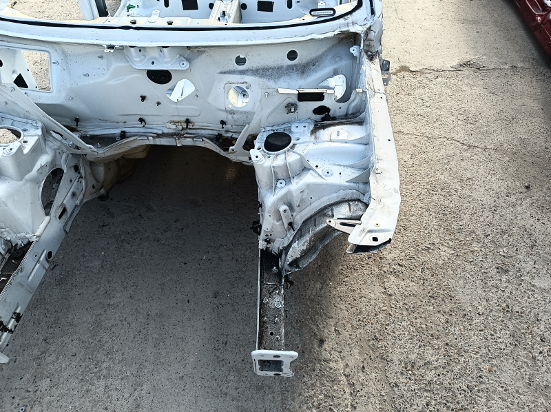 Sfert fata stanga Audi Q5 80A 18-24 pe caroserie, alb